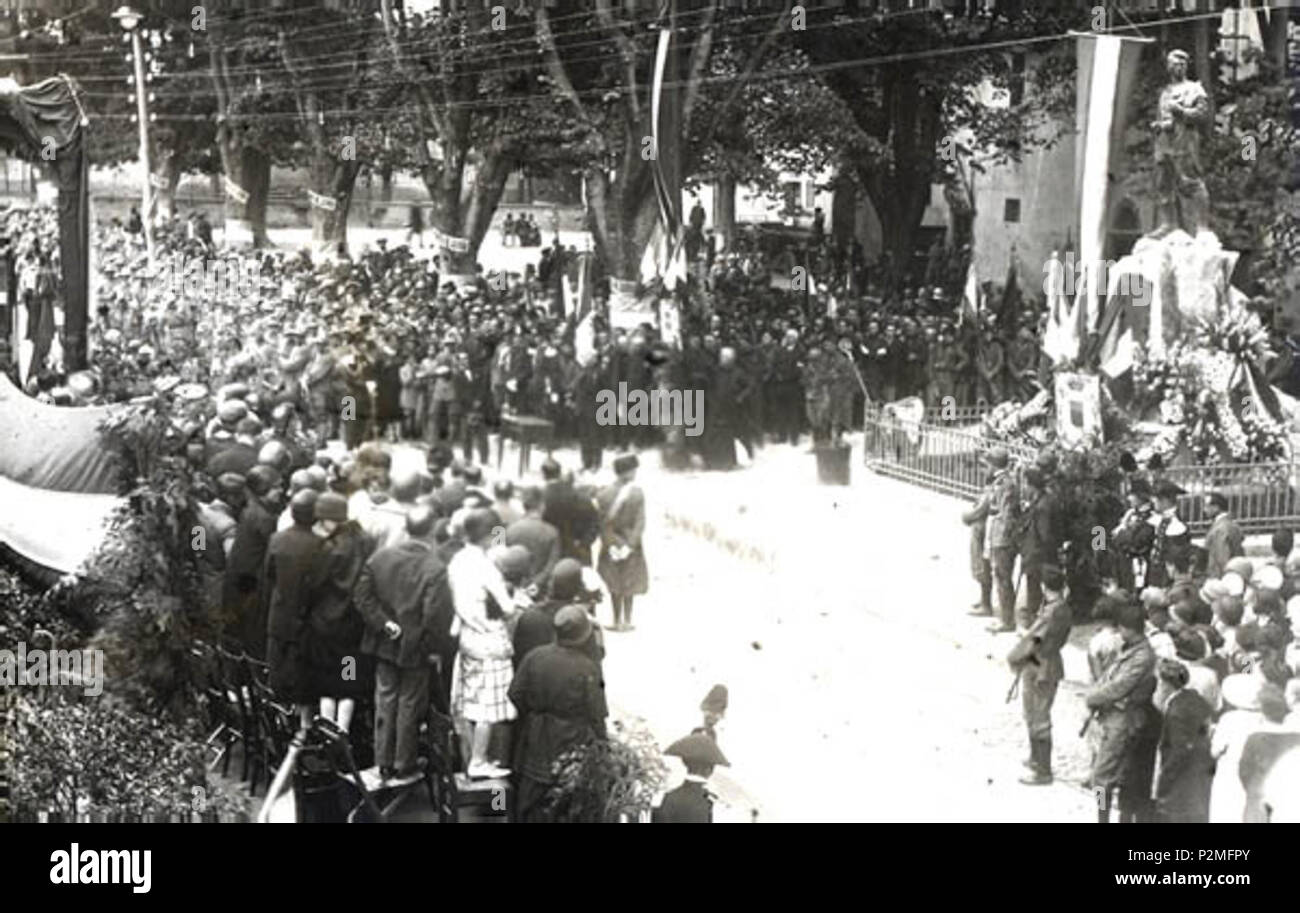 . Anglais : Inaguration du JE WW memorial à Tende, Italie maintenant Tende, France . vers 1920. Inconnu 40 Inaugurazione monumento Tenda Banque D'Images