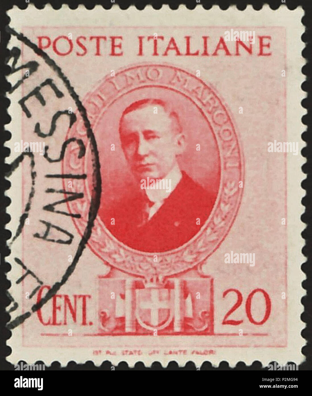 . Cachet du Royaume d'Italie ; 1938 ; timbre commémoratif de la question pour Guglielmo Marconi (Il acte le 20 juillet, 1937. ; titre original de la série "Celebrativo di Guglielmo Marconi') ; Stamp dessin avec une effigie de Guglielmo Marconi encadrée dans un ovale debout sur un piédestal orné avec les armoiries de Savoie entre deux fasces ; nom comme ornement supérieur dans le cadre ovale ; Stamp Timbre cachet : Michel : no 601 ; Yvert & Tellier : no 416 ; Scott : n° 397 Couleur : rose / rouge Filigrane : italie n° 1 (couronne) Valeur nominale : 20 100. (Centesimi) Validité : envoi du 24 janvier Banque D'Images