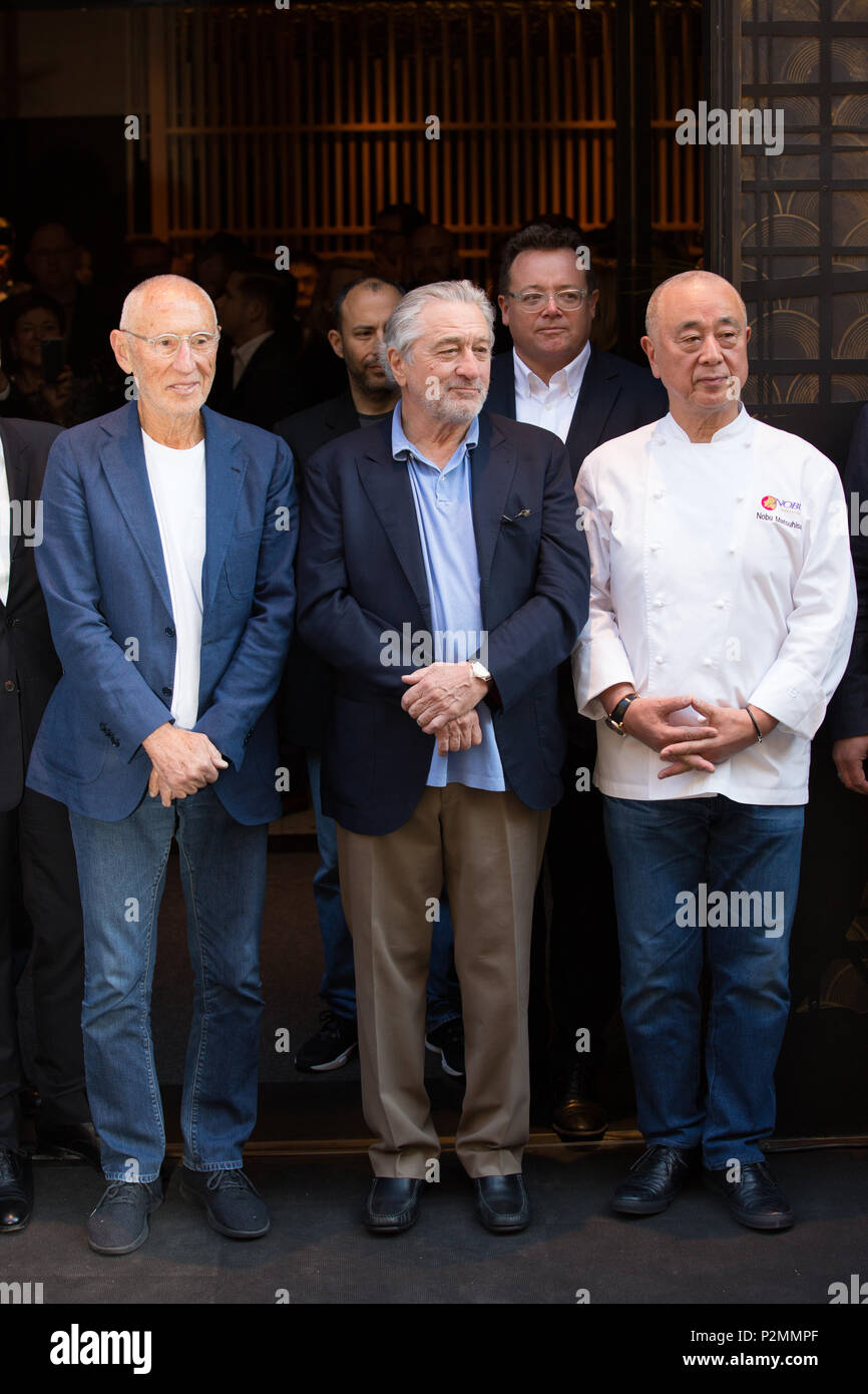 Arrivées VIP en tant que co-fondateurs de Nobu saké japonais traditionnels d'accueil et réception cérémonie célébrant le Nobu Hotel Shoreditch, qui a ouvert ses portes l'an dernier mettant en vedette : Meir Teper, Robert De Niro, Nobu Matsuhisa Où : London, Royaume-Uni Quand : 15 mai 2018 Credit : Phil Lewis/WENN.com Banque D'Images