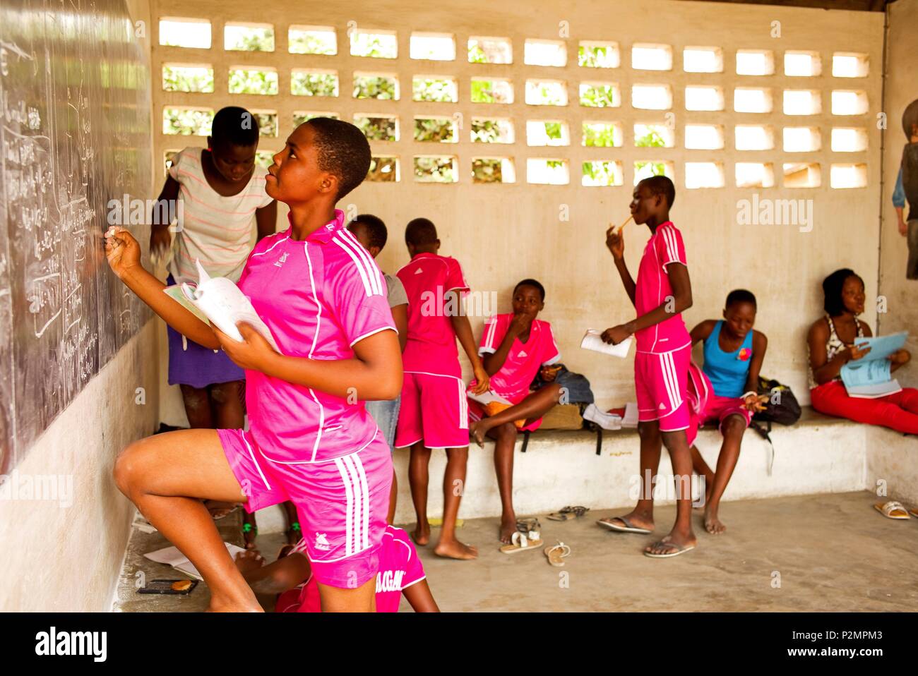 Togo, Lomé, Catholic High School, à la périphérie de la capitale Banque D'Images