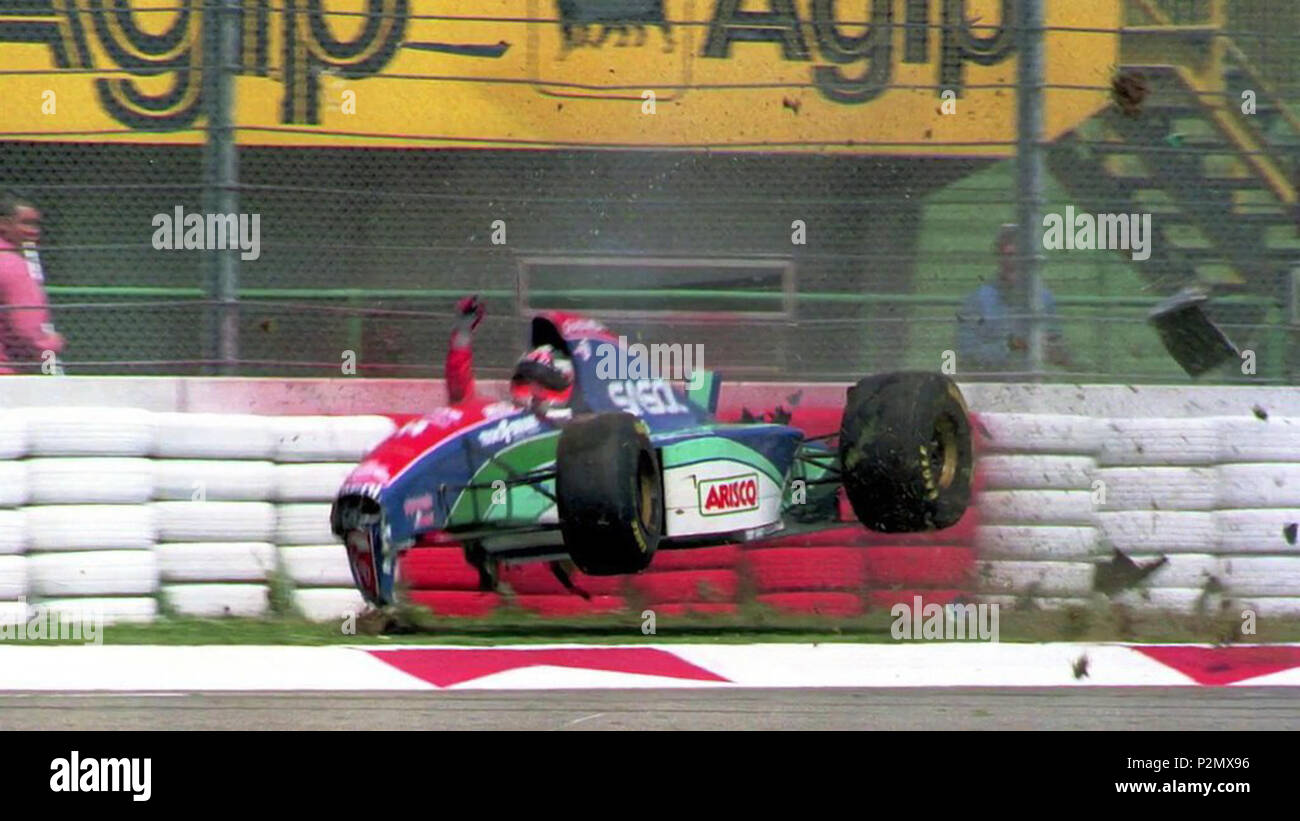 . Italiano : accident di Rubens Barrichello s'durnte la prima giornata di prouver del Gran Premio di San Marino 1994 Imola un . 29 avril 1994. Inconnu 78 Rubens Barrichello (GP Saint-Marin 1994) - 01 Banque D'Images