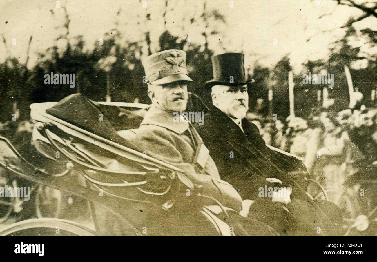 78 S.M. il Re ed il Presidente francese Poincarè Banque D'Images