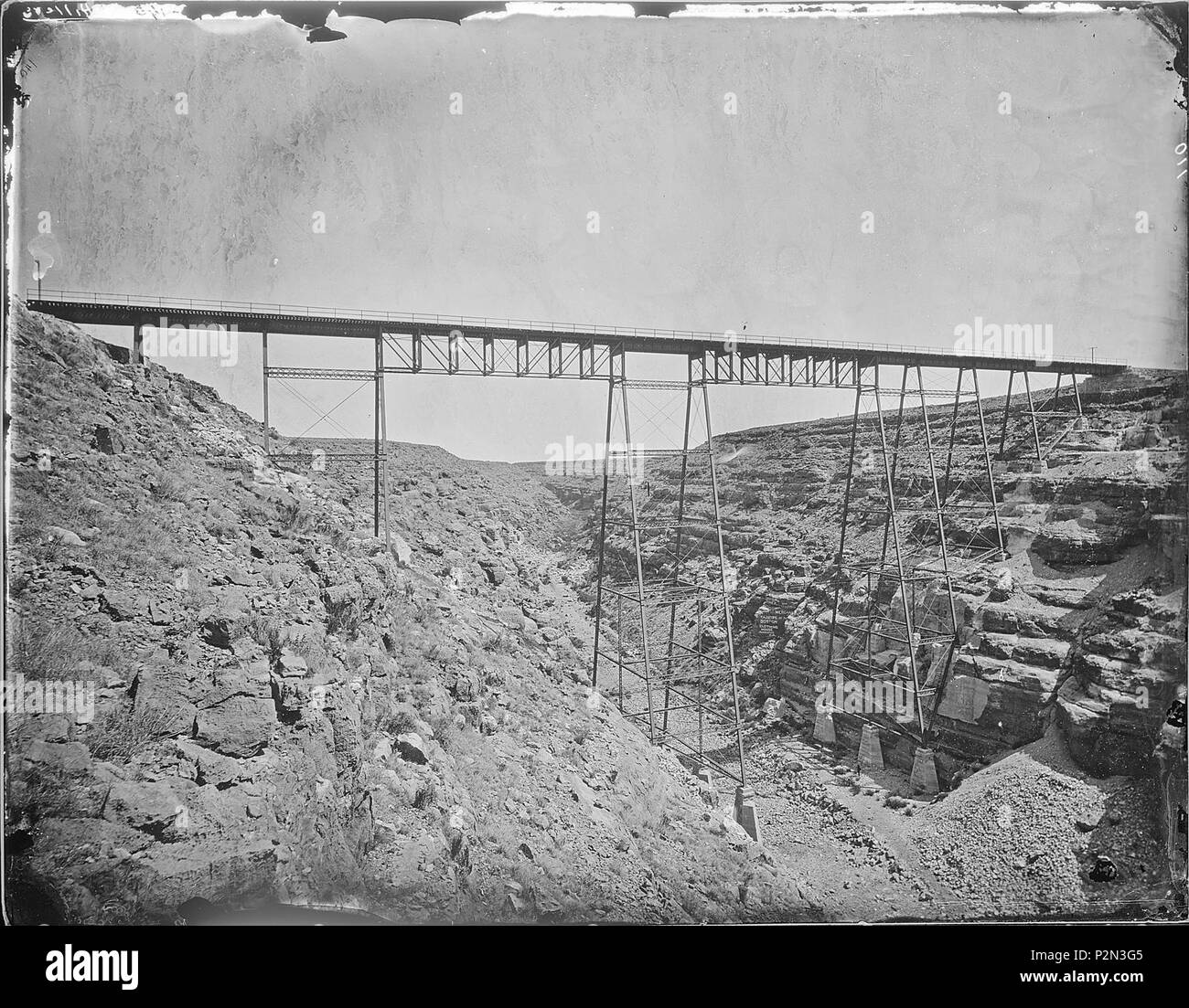 (Ancien n° 140)Santa Fe Railroad bridge sur Canyon Diablo, Coconino county, Arizona, similaire à 109 - Banque D'Images