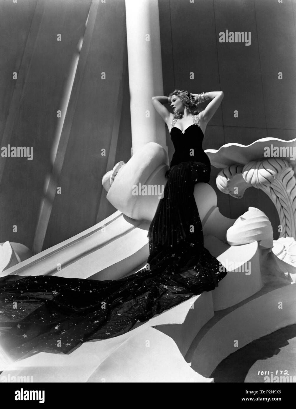 Titre original : ROSALIE. Titre en anglais : ROSALIE. Directeur de film : W.S. Van Dyke. Année : 1937. Stars : ILONA MASSEY. Credit : M.G.M / Album Banque D'Images