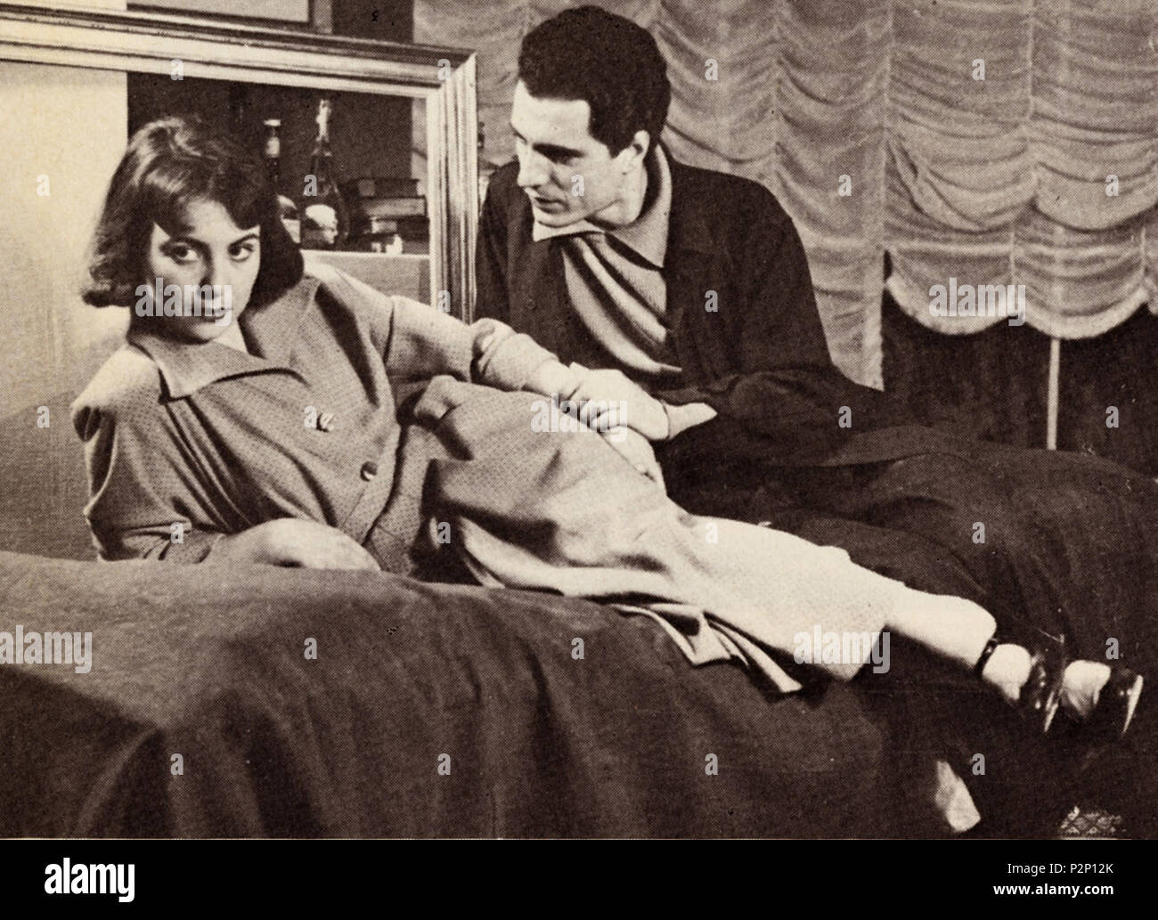 . Nino Manfredi Fulvia et Mammi sur scène (1947) . 1947. Inconnu 51 Mammimanfredi Banque D'Images