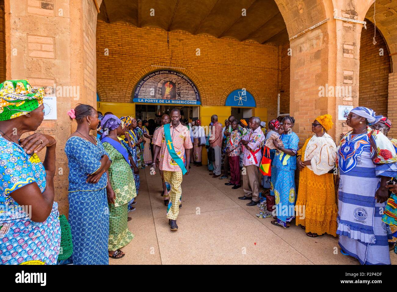 Le Burkina Faso, région Centre, Ouagadougou, cérémonie religieuse à la Cathédrale de l'Immaculée Conception Banque D'Images