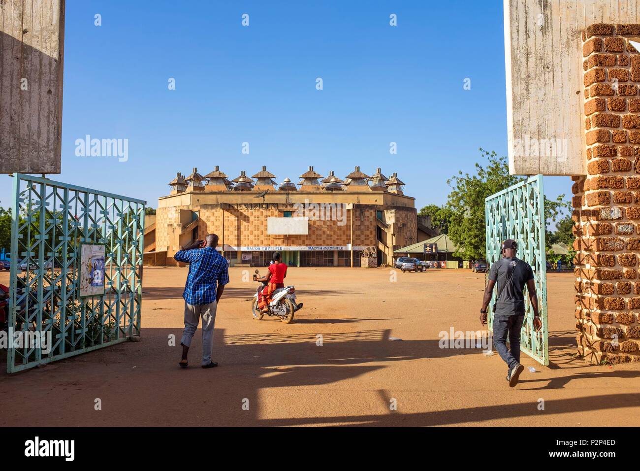Le Burkina Faso, région Centre, Ouagadougou, le centre-ville, la maison du peuple, théâtre et salle de spectacle Banque D'Images
