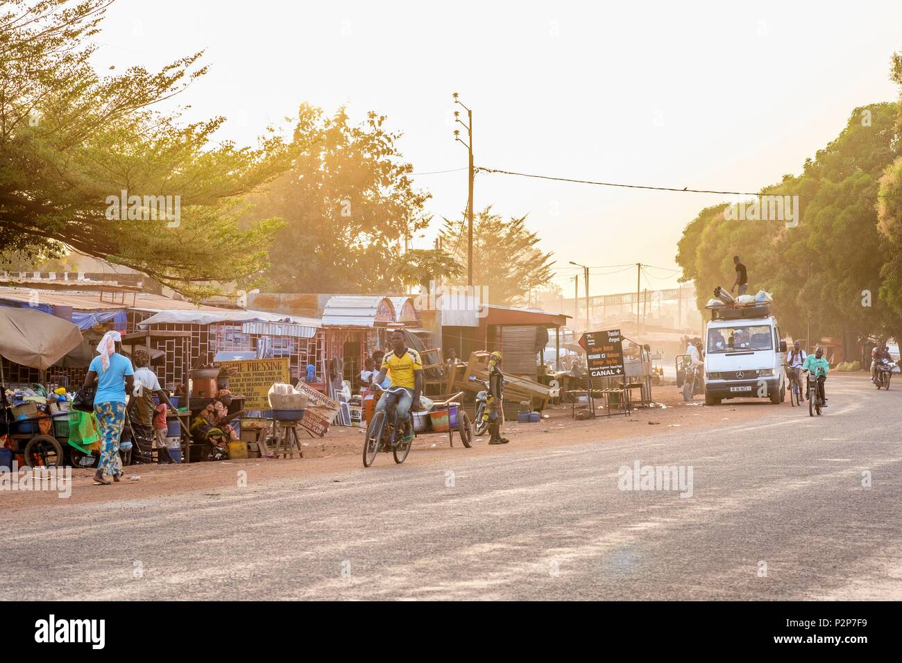 Burkina Faso, Banfora, capitale de la région des Cascades et de la province de Comoe, route N7 Banque D'Images