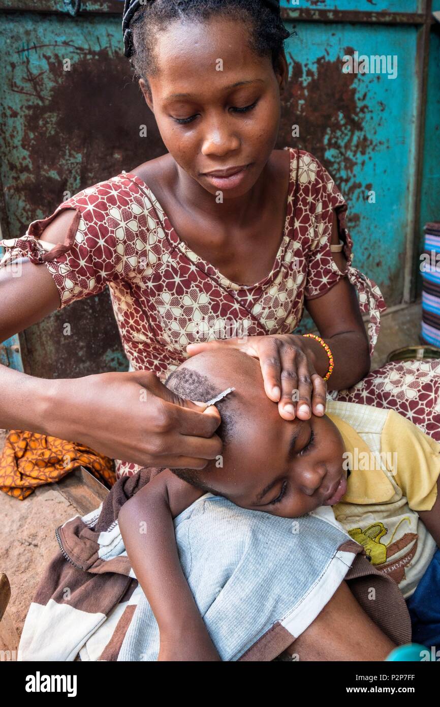 Burkina Faso, Banfora, capitale de la région des Cascades et de la province de Comoe, chef de Banque D'Images