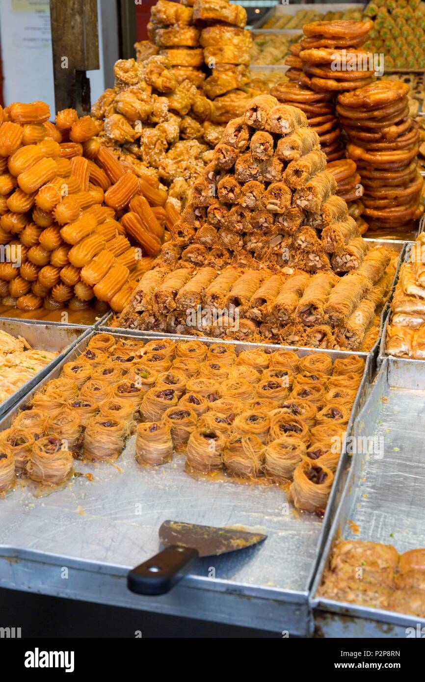 Israël, Tel Aviv, le centre-ville, marché de Carmel, pâtisseries orientales Banque D'Images