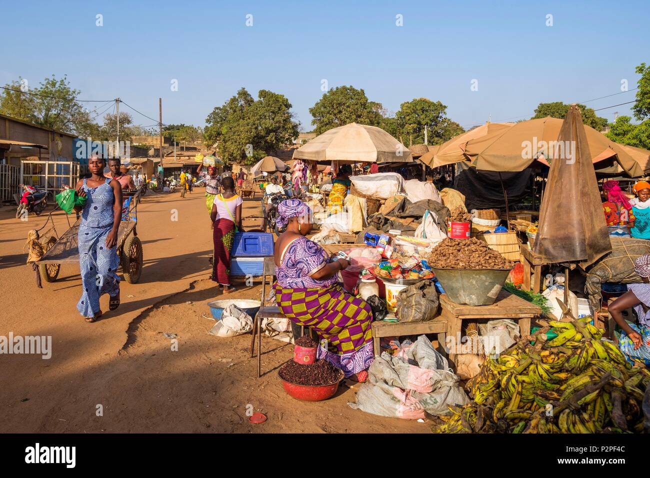 Le Burkina Faso, région Sud-Ouest, Gaoua, capitale de la province de Poni, le jour du marché Banque D'Images
