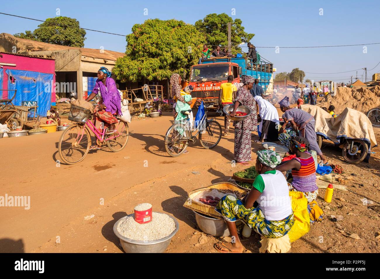 Le Burkina Faso, région Sud-Ouest, Gaoua, capitale de la province de Poni, le jour du marché Banque D'Images