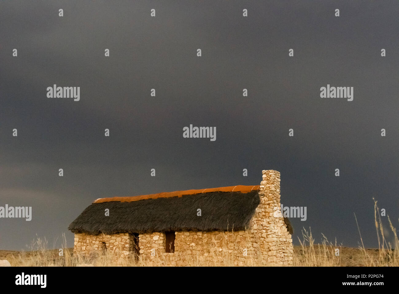 Une maison en pierre sur le désert, Kgalagadi Transfrontier Park, Afrique du Sud Banque D'Images