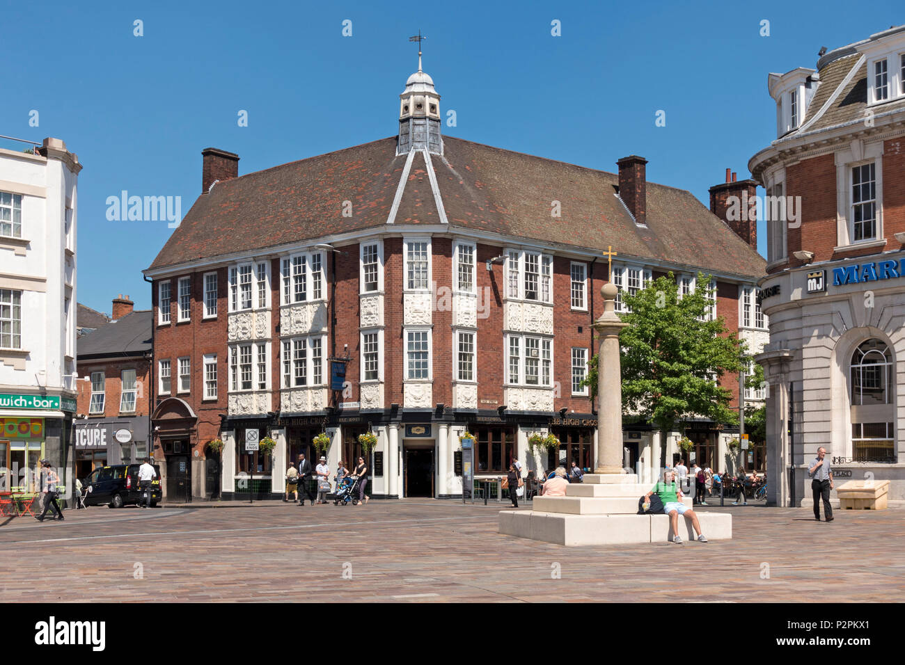 'La Grande Croix' public house Wetherspoons, Jubilee Square, Leicester, England, UK. Banque D'Images