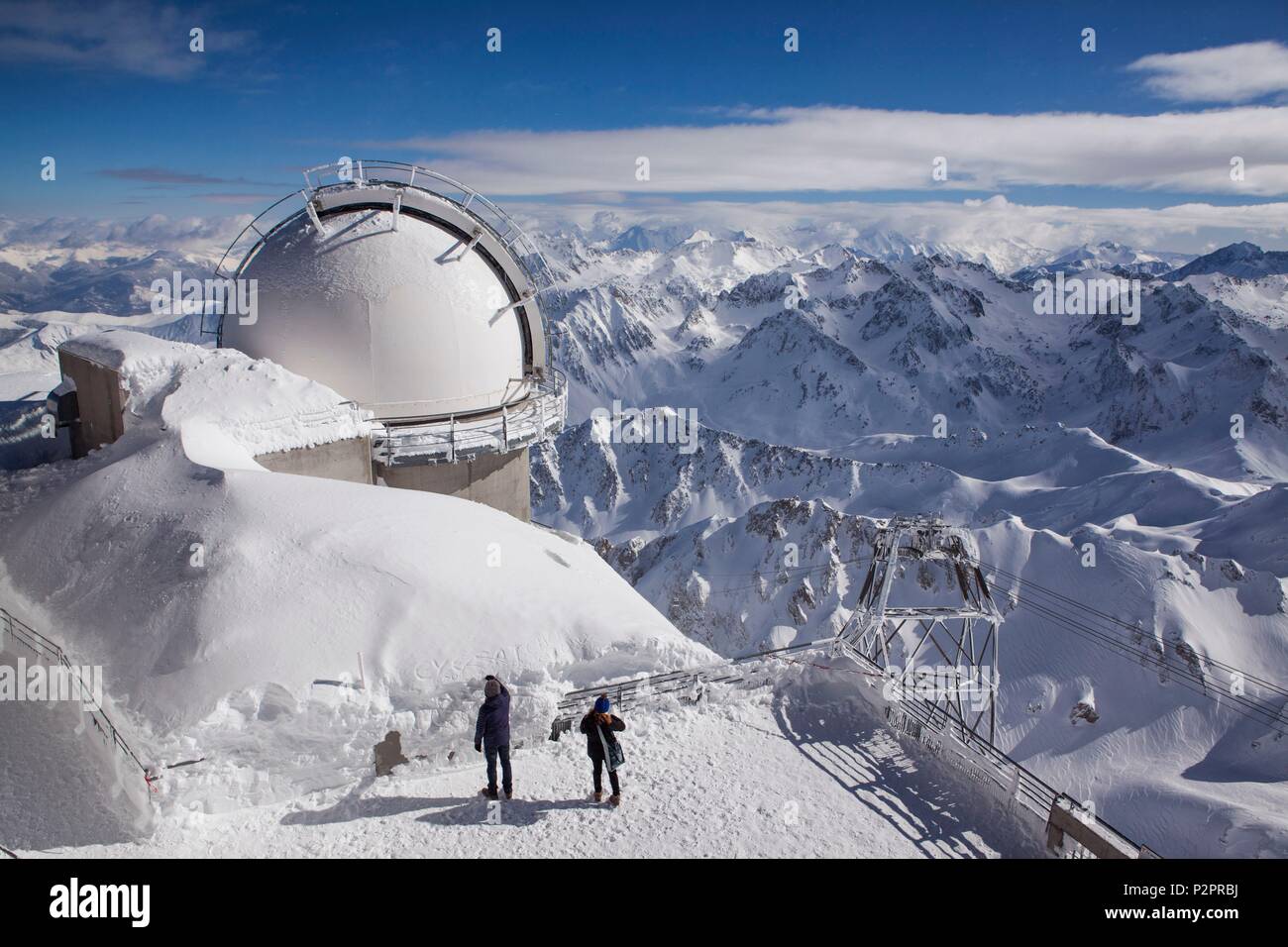 France, Hautes Pyrénées, Bagnères de Bigorre, La Mongie,l'observatoire du  Pic du Midi de Bigorre (2877m Photo Stock - Alamy