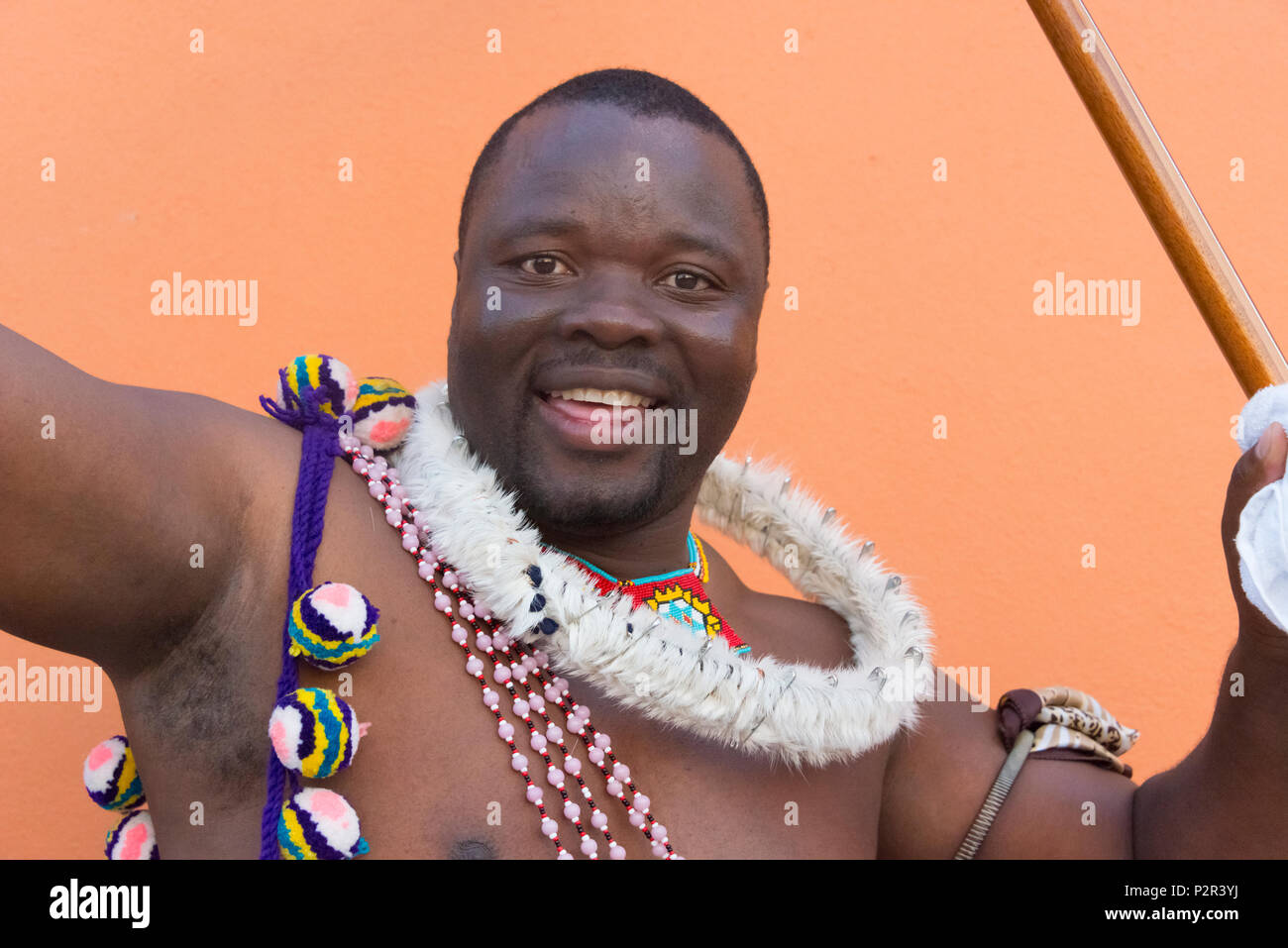Homme swazi à Umhlanga (Reed Dance Festival), au Swaziland Banque D'Images