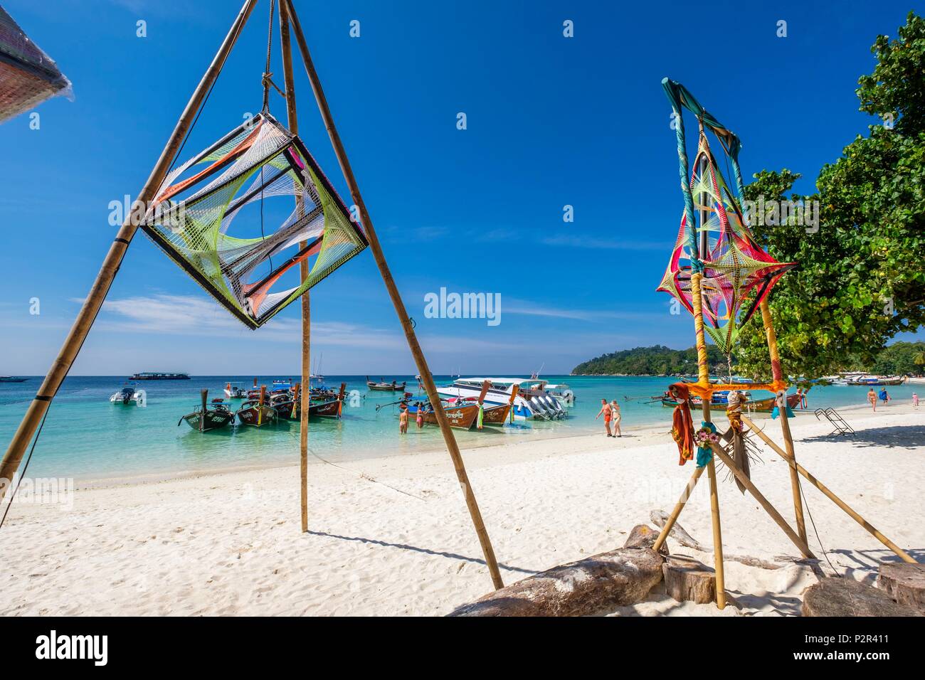 La Thaïlande, province de Phang Nga, Ko Lipe, Pattaya Beach, longue plage de sable blanc Banque D'Images