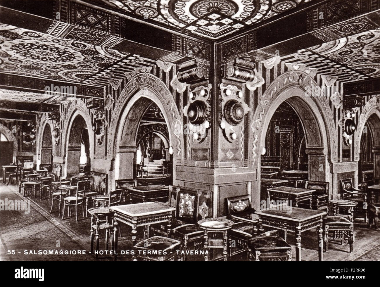 . Italiano : Salsomaggiore Terme - Taverna Rossa del Grand Hotel des Thermes . 1942. Inconnu 78 Salsomaggiore - Hôtel des Thermes - Taverna Rossa (1942) Banque D'Images