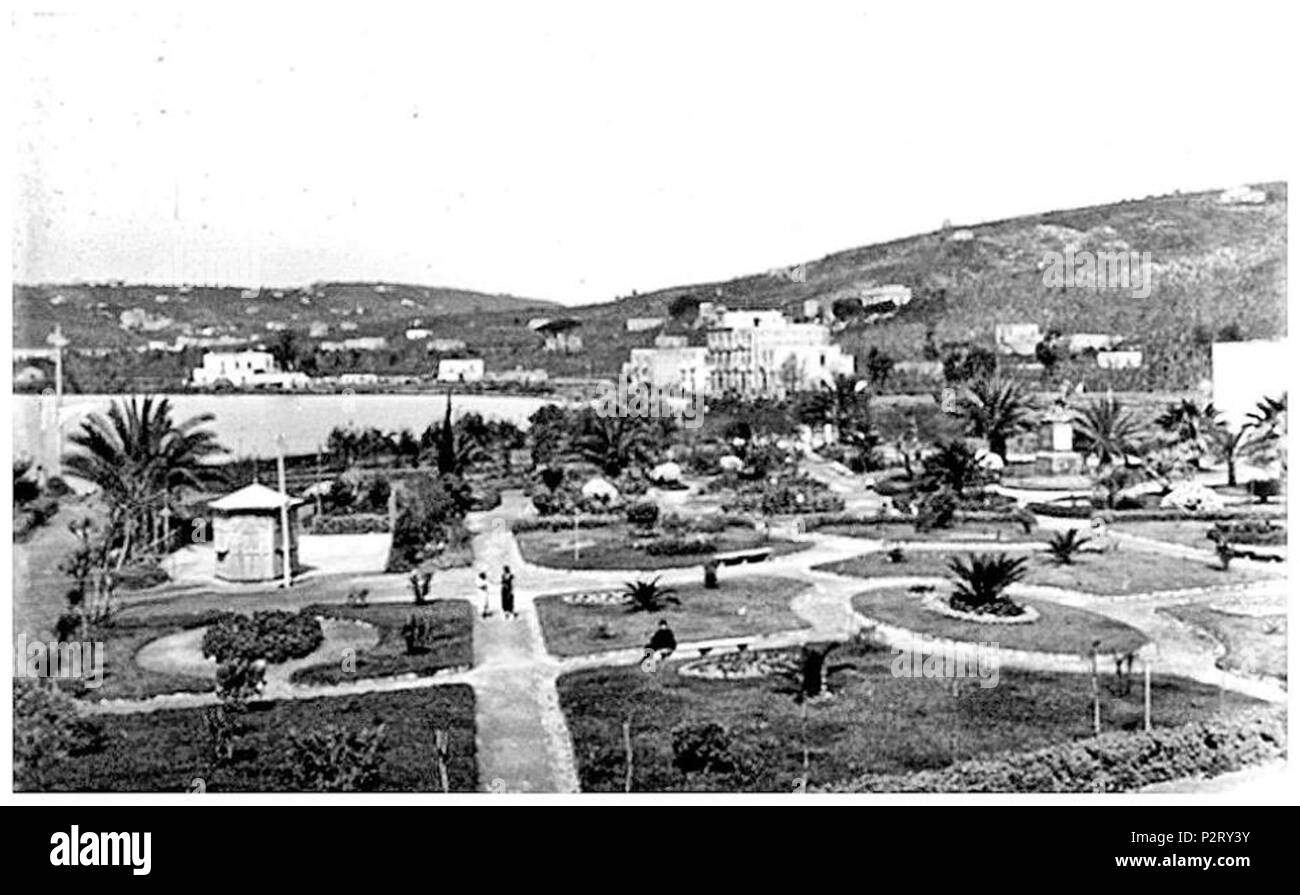 . Bacoli, Villa Comunale. Autore sconosciuto. Entre 1935 et 1940. Inconnu 10 Bacoli, Villa Comunale 2 Banque D'Images