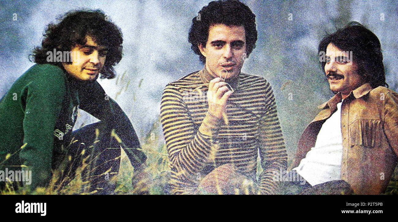 . Italiano : J'ai le plaisir dei componenti Machine : une sinistra Ellade Bandini, al centro Vince Tempera, Ares Tavolazzi a destra. Autore : Foto di autore anonimo del 1971, digitalizzata da Vito Vita. Licenza d'uso 1971 1971 . 11 mars 2007 (date d'origine). L'original a été uploader Bieco blu à l'italien . 86 La machine à plaisir Banque D'Images