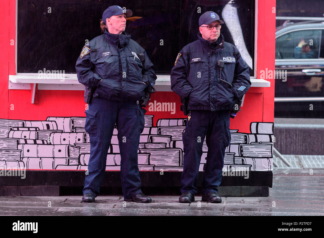 Flics nypd Banque de photographies et d’images à haute résolution - Alamy