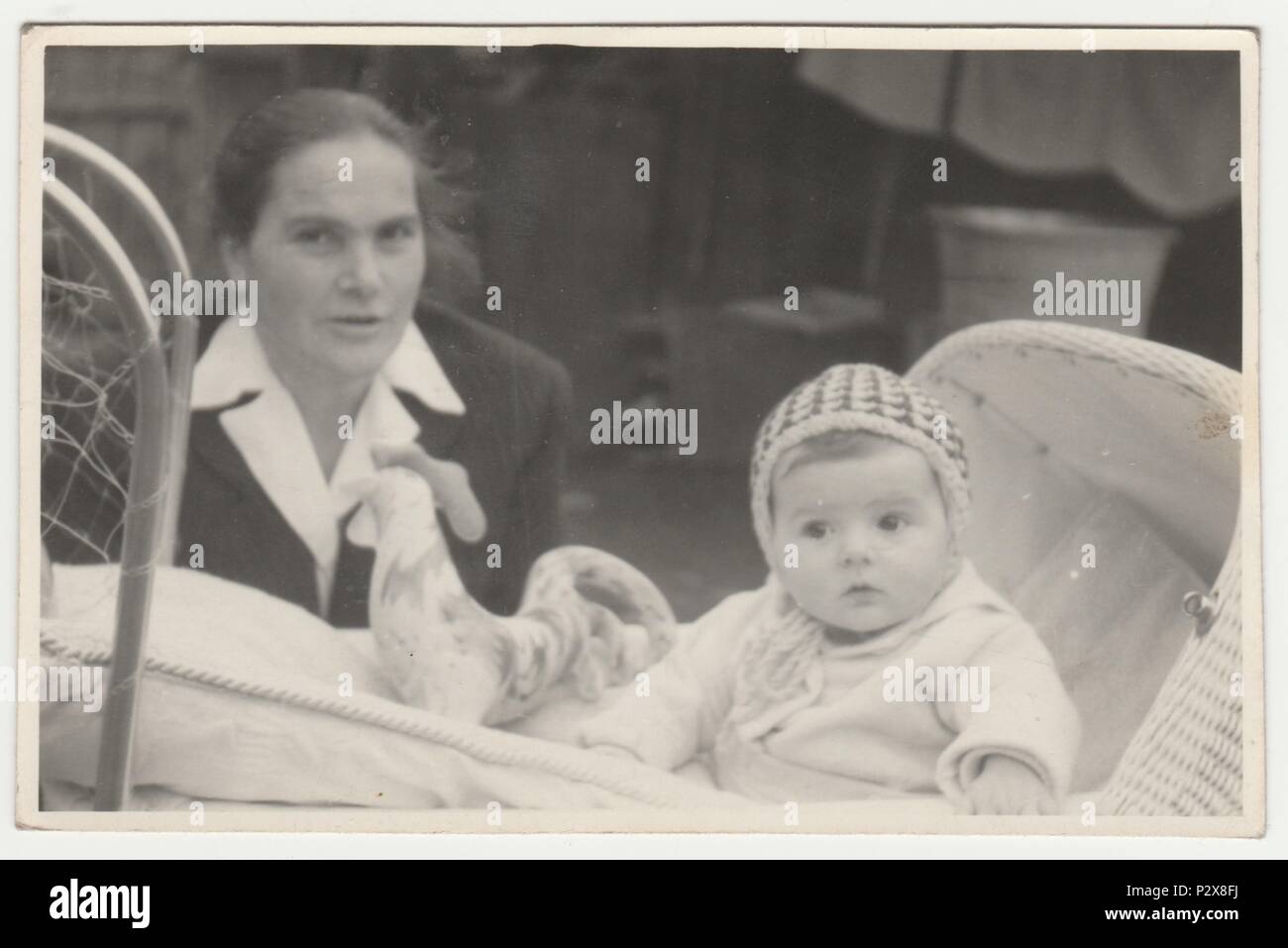 Nostalgic Baby Carriage Banque D Image Et Photos Alamy