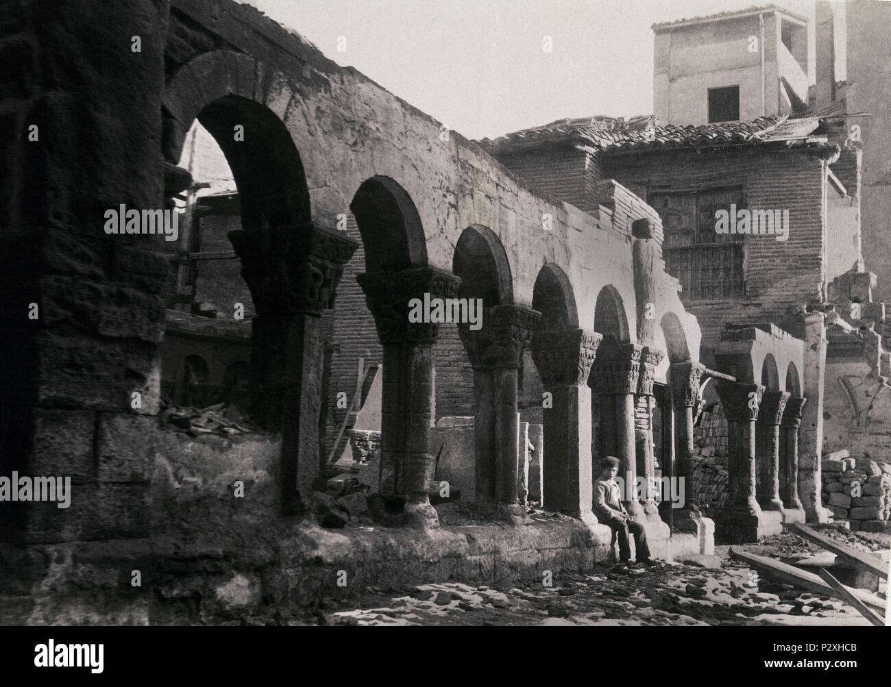 EL CLAUSTRO A FINALES DEL S XIX. Emplacement : Monasterio de San Pedro el Viejo, HUESCA, ESPAGNE. Banque D'Images