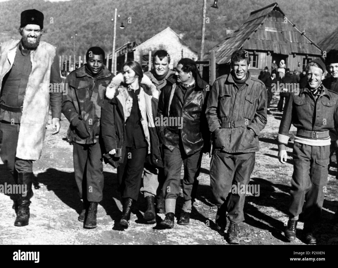 Titre original : FORCE 10 DE NAVARONE. Titre en anglais : force 10 DE NAVARONE. Directeur de film : GUY HAMILTON. Année : 1978. Stars : ROBERT SHAW, RICHARD KIEL ; BARBARA BACH ; HARRISON FORD ; EDWARD FOX ; Carl Weathers. Credit : ALLIED INTERNATIONAL IMAGES / Album Banque D'Images