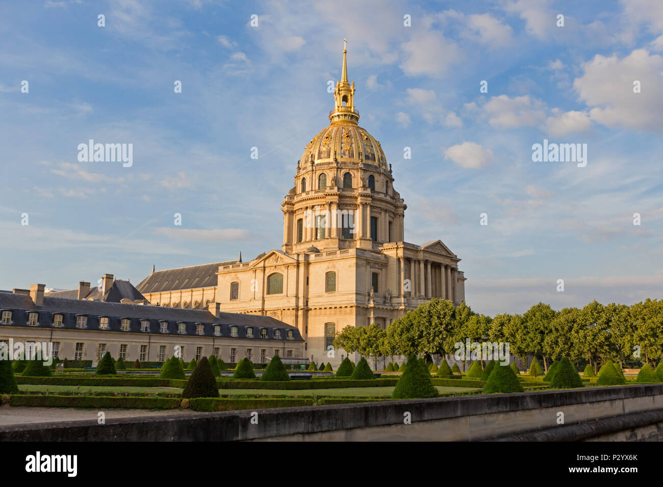 Cathedrale saint louis des invalides Banque de photographies et d ...
