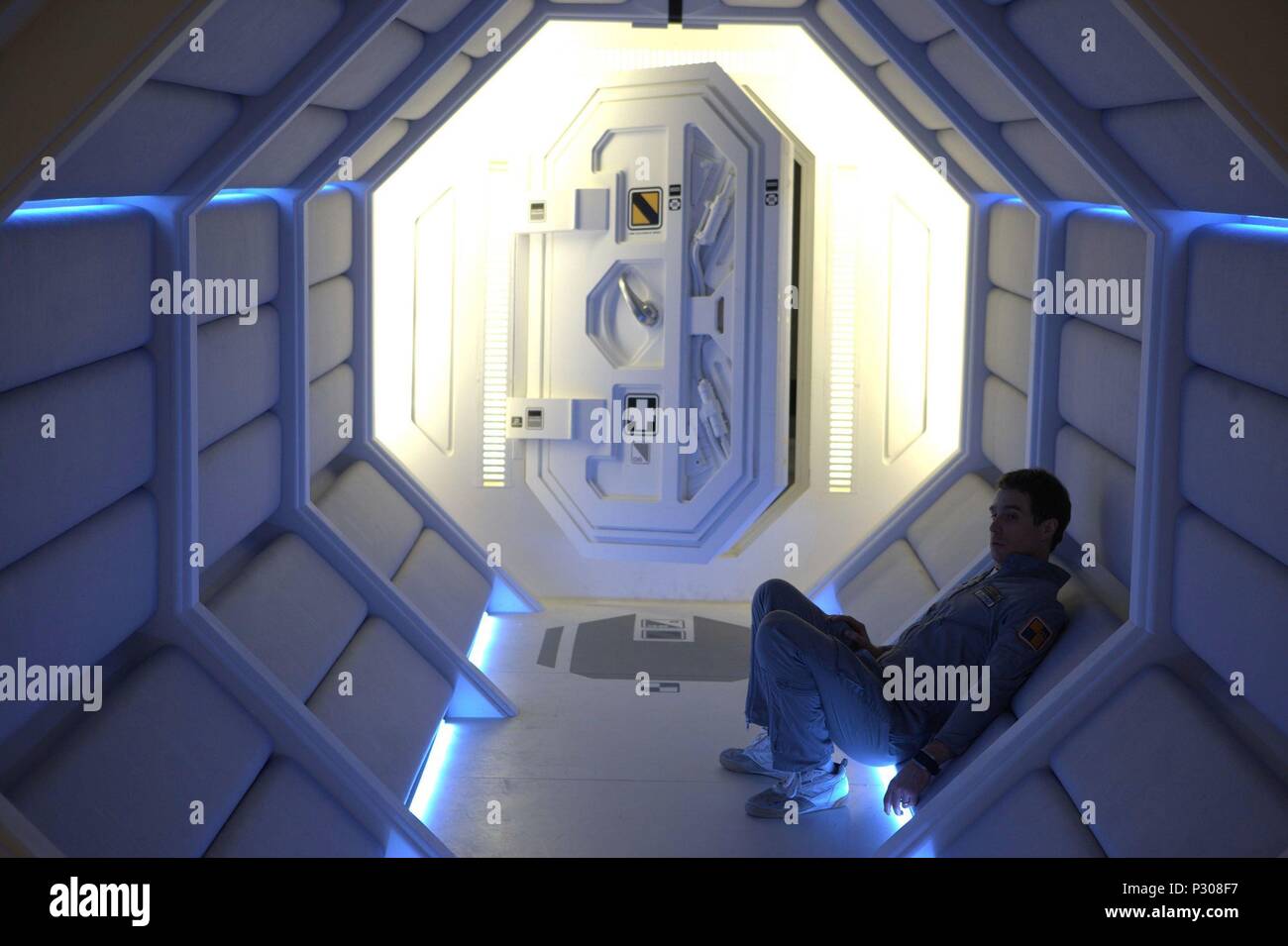 Titre original : ANN. Titre en anglais : ANN. Directeur de film : DUNCAN JONES. Année : 2009. Stars : SAM ROCKWELL. XINGU FILMS / Crédit : TILLE, Mark / Album Banque D'Images