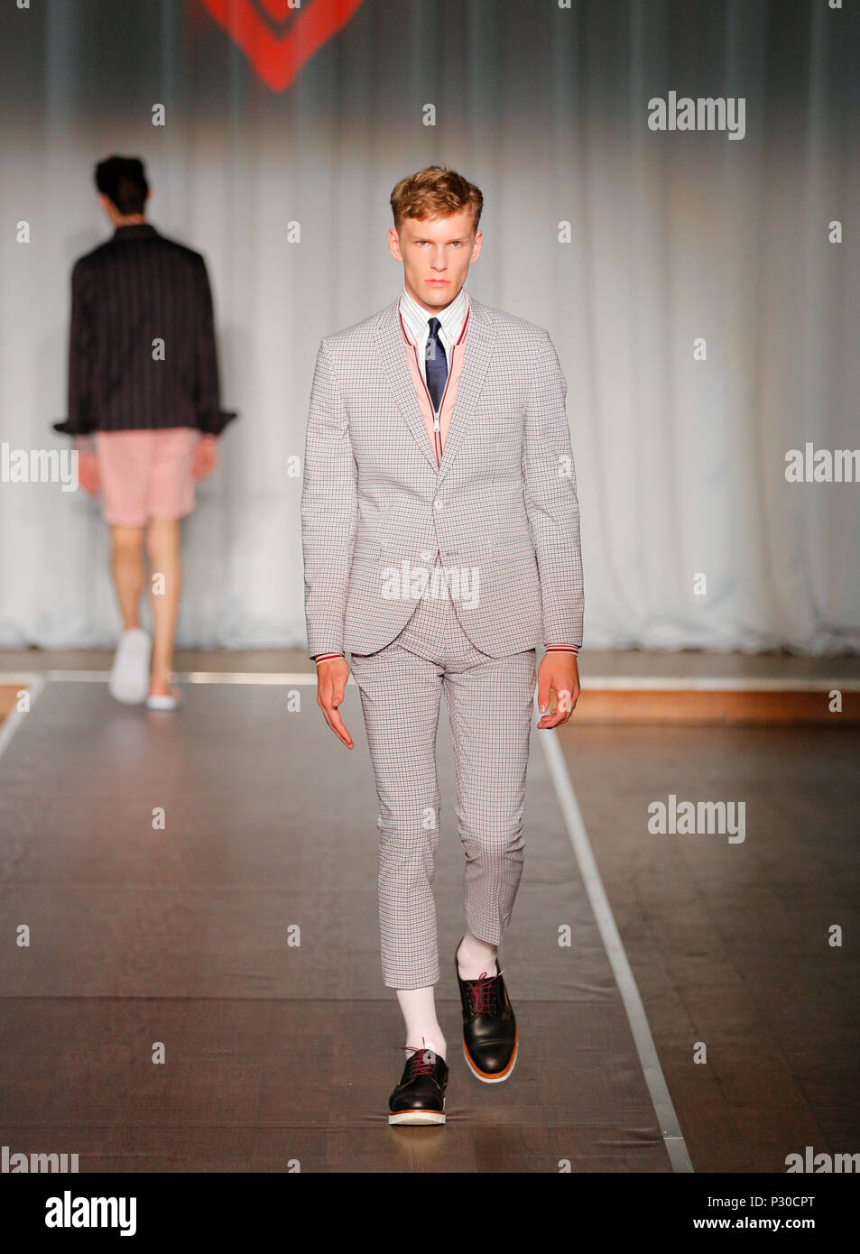 London Fashion week hommes le designer britannique Ben Sherman présente la collection Summer Spring 2019 au British Fashion Council Show Space Banque D'Images