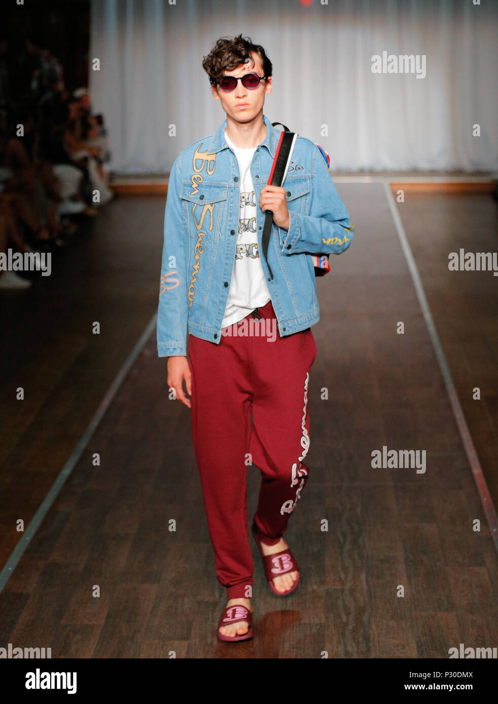 London Fashion week hommes le designer britannique Ben Sherman présente la collection Summer Spring 2019 au British Fashion Council Show Space Banque D'Images