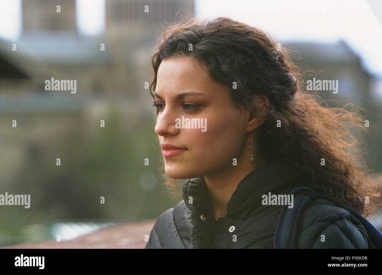 Titre original : LOVE  + la haine. Titre en anglais : LOVE  + la haine. Directeur de film : DOMINIC SAVAGE. Année : 2005. Stars : SAMINA AWAN. Credit : BBC FILMS/RUBY FILMS/UK Film Council / Album Banque D'Images