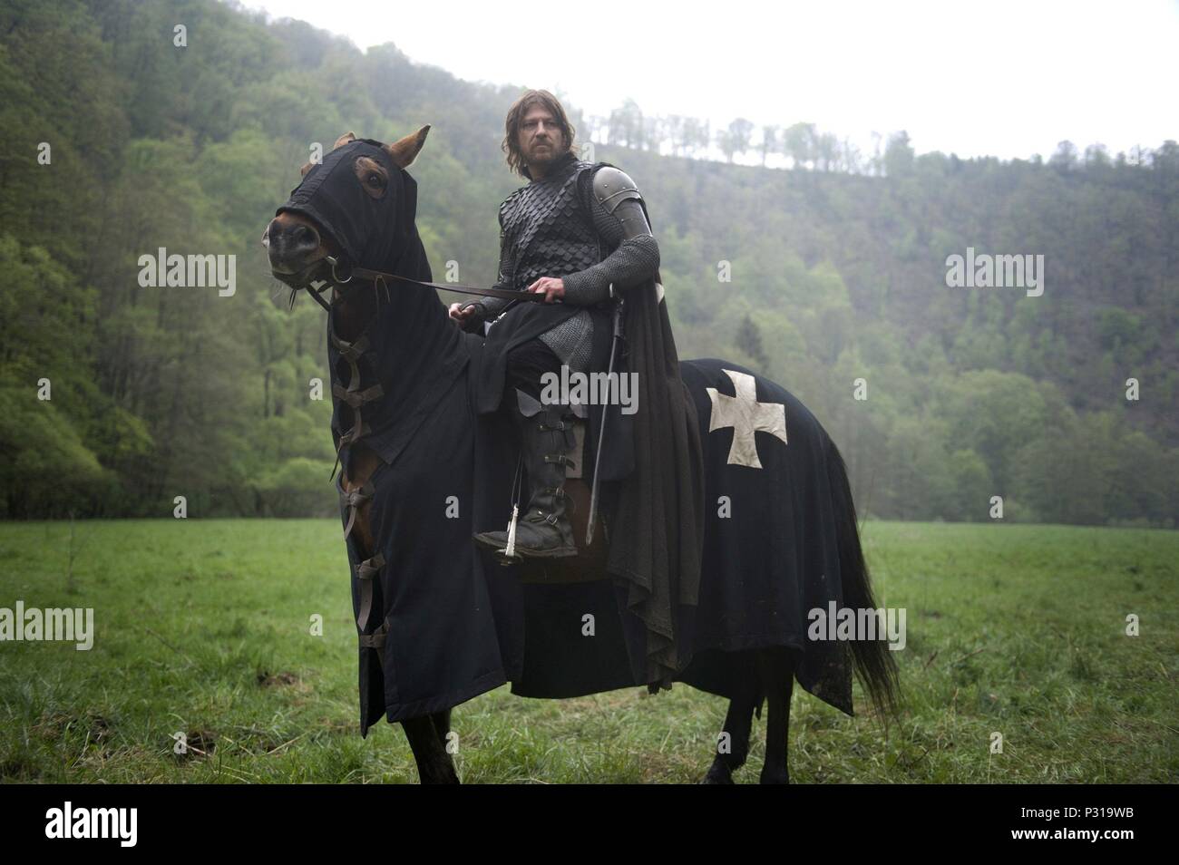 Film Original Title : LA MORT. Titre en anglais : black death. Film Réalisateur : Christopher Smith. Année : 2010. Stars : Sean Bean. Credit : Egoli Tossell Film / Album Banque D'Images