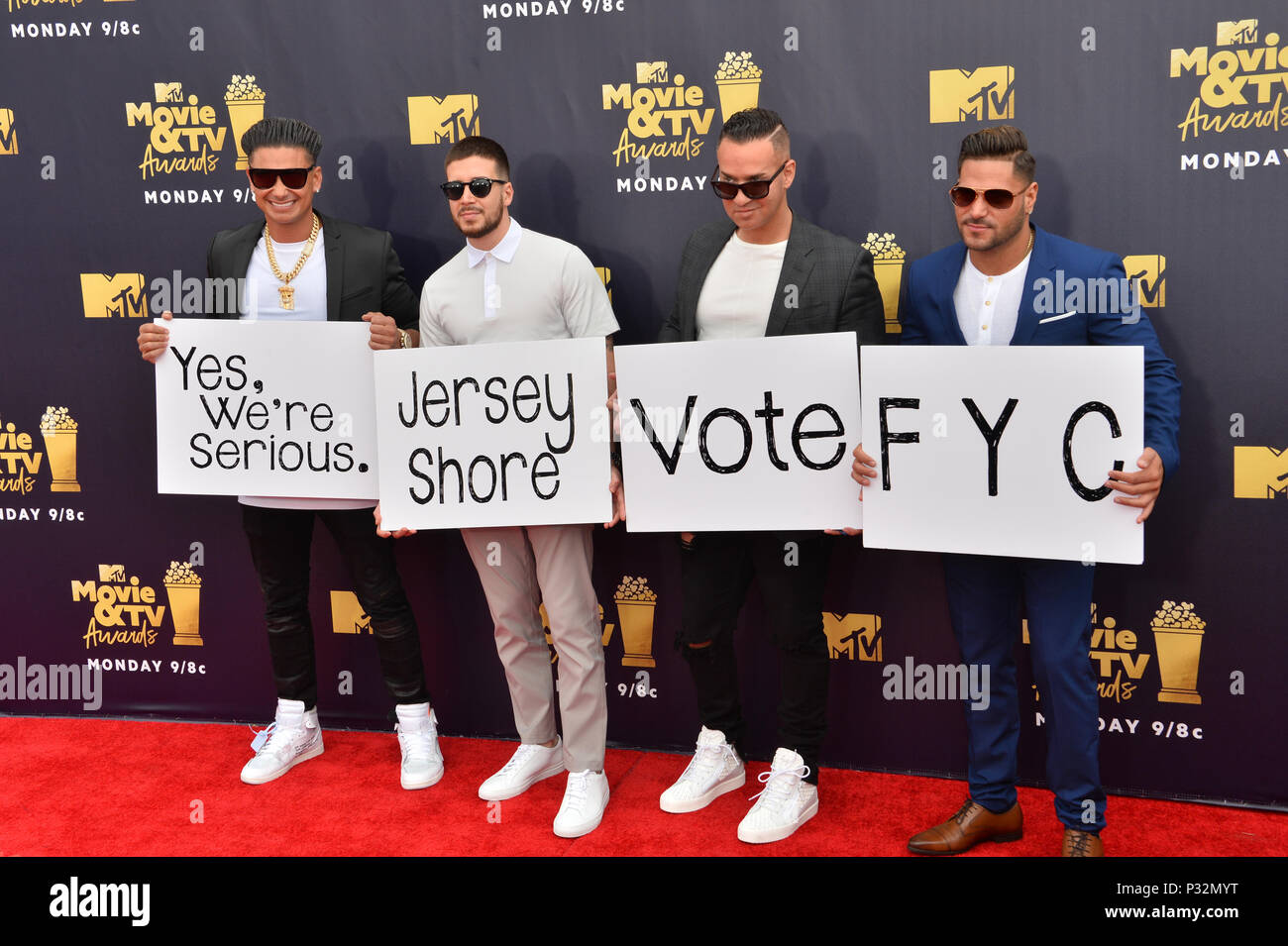 Santa Monica, Californa, USA, . 16 juin 2018 : Paul DelVecchio aka DJ Pauly D, Vinny Guadagnino, Mike Sorrentino aka La Situation & Ronnie Ortiz-Magro au 2018 MTV Movie & TV Awards au Barker Hanger, Santa Monica Airport. Photo : Sarah Stewart Crédit : Sarah Stewart/Alamy Live News Banque D'Images