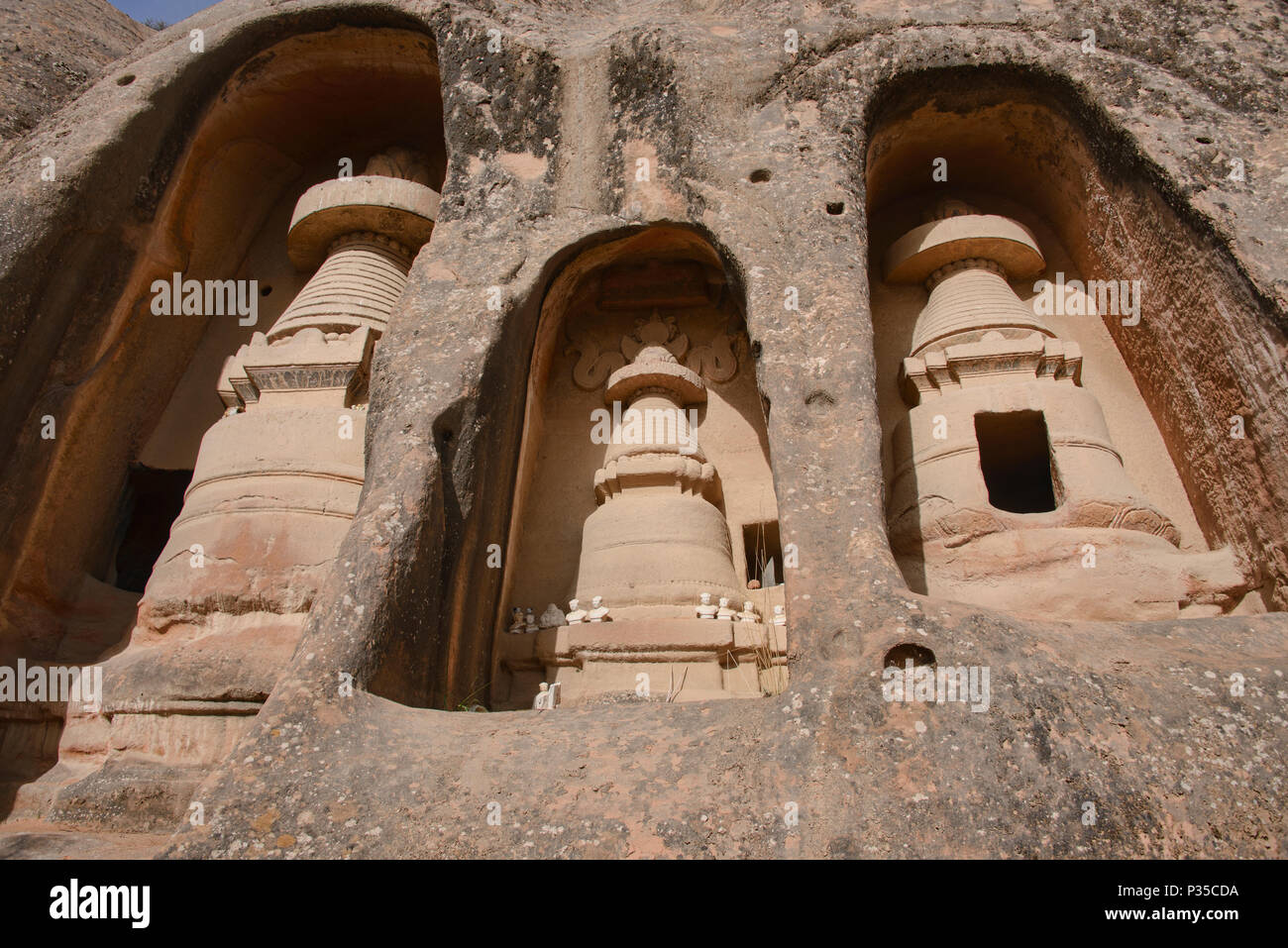 Les mati Si Temples dans les Falaise, Zhangye, Gansu, Chine Banque D'Images