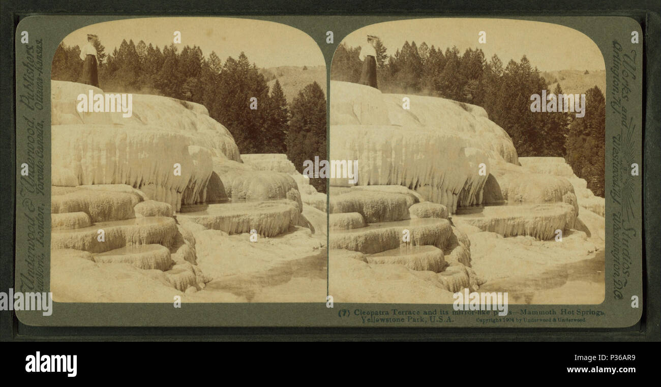 68 Cléopâtre exposée et son miroir comme des piscines - Mammoth Hot Springs, le parc de Yellowstone, U.S.A, par Underwood &AMP ; Underwood 3 Banque D'Images