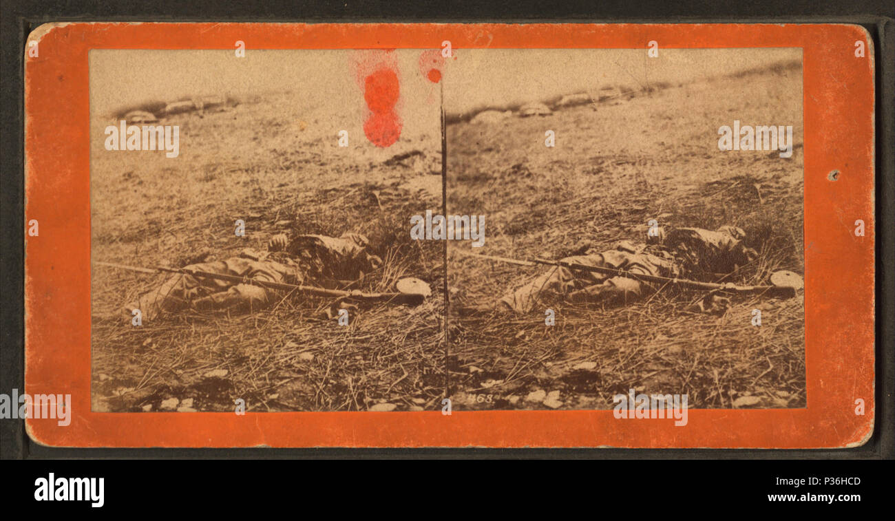 . Soldat de l'Union mort, bras arrachés et éventrés. Couverture : 1865 ?-1920 ?. Mentions légales Source : 1865 ?-1920 ?. Article publié le 8-11-2006 numérique ; mis à jour le 2-13-2009. 83 Morts soldat de l'Union, bras arrachés et éventrées, de Robert N. Dennis collection de vues stéréoscopiques Banque D'Images