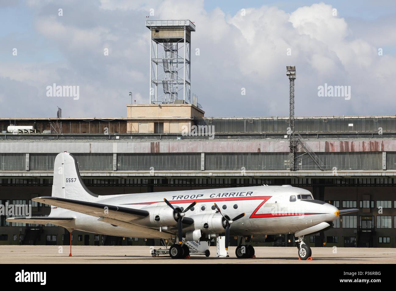 Berlin, Allemagne - le 9 septembre 2014 : Berlin Tempelhof Airport en Allemagne et situé dans le centre-sud de Berlin Banque D'Images