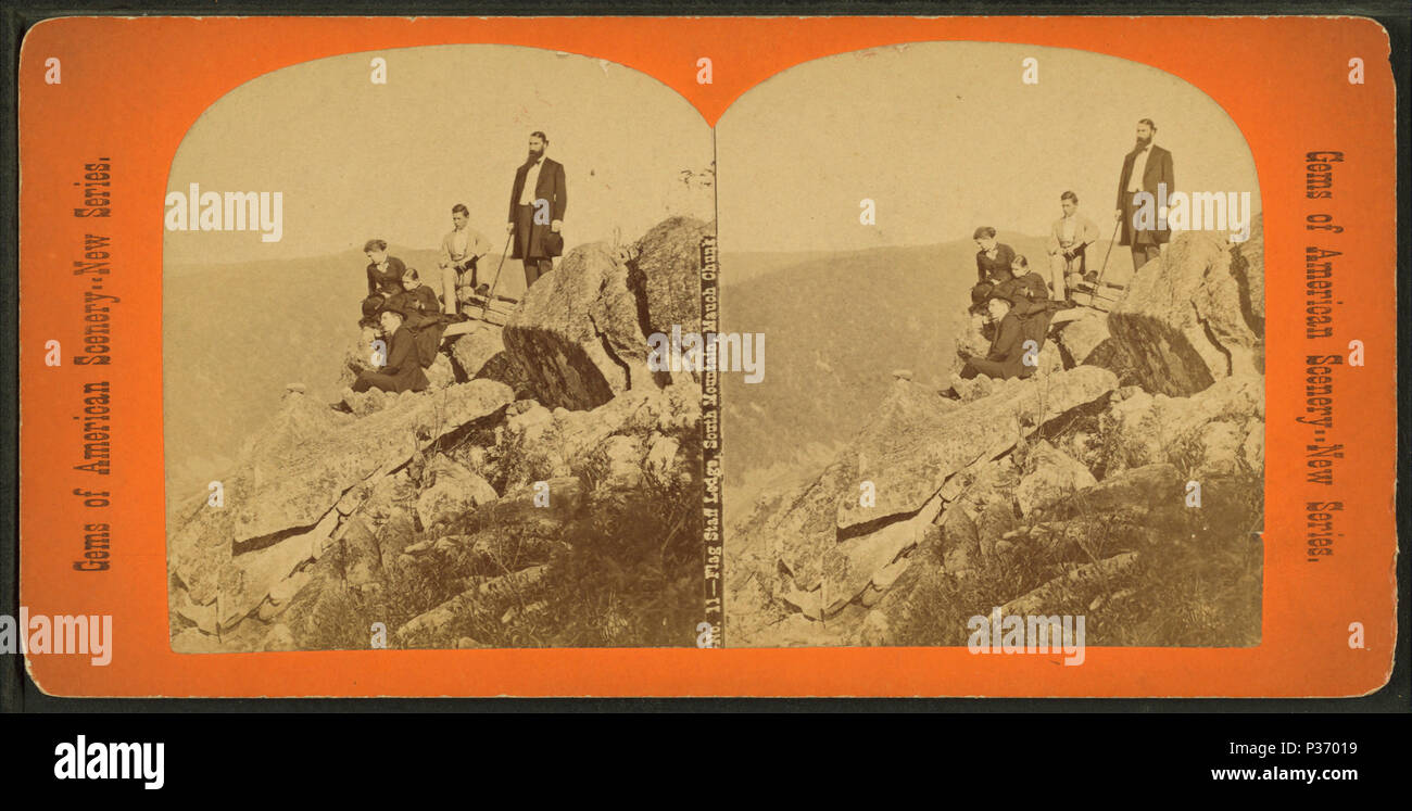 . Le personnel du pavillon Ledge, South Mountain, Mauch Chunk. Titre alternatif : les gemmes de paysage américain, nouvelle série. Couverture : 1859-1885 ?. Mentions légales Source : 1859-1885 ?. Point numérique publié alimentation 9-30 -2005 ; mise à jour 2-13-2009. Le personnel du pavillon 106 Ledge, South Mountain, Mauch chunk, de Robert N. Dennis collection de vues stéréoscopiques Banque D'Images