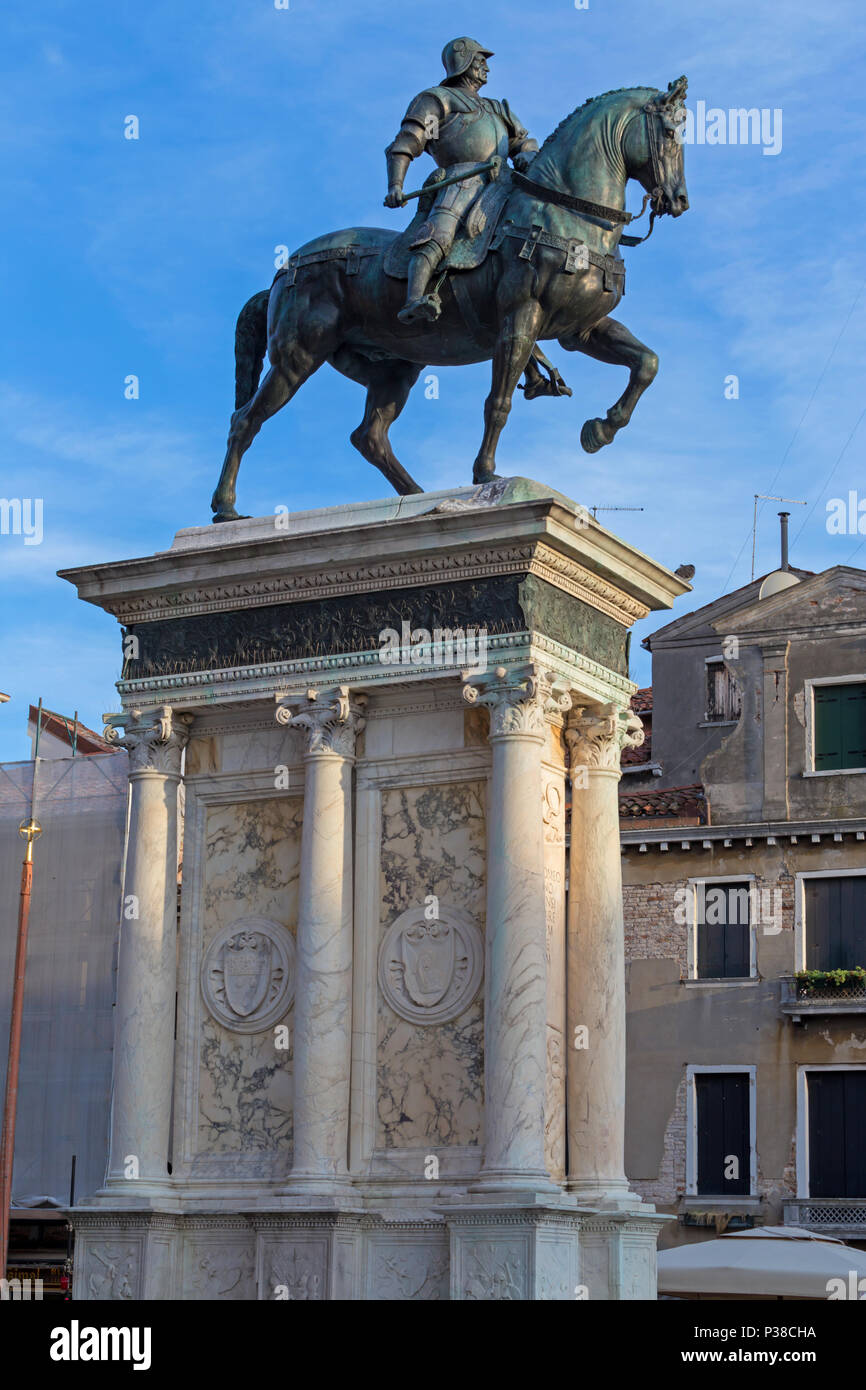 Statue équestre de Bartolomeo Colleoni à Campo Santi Giovanni e Paolo, Venise, Italie Banque D'Images