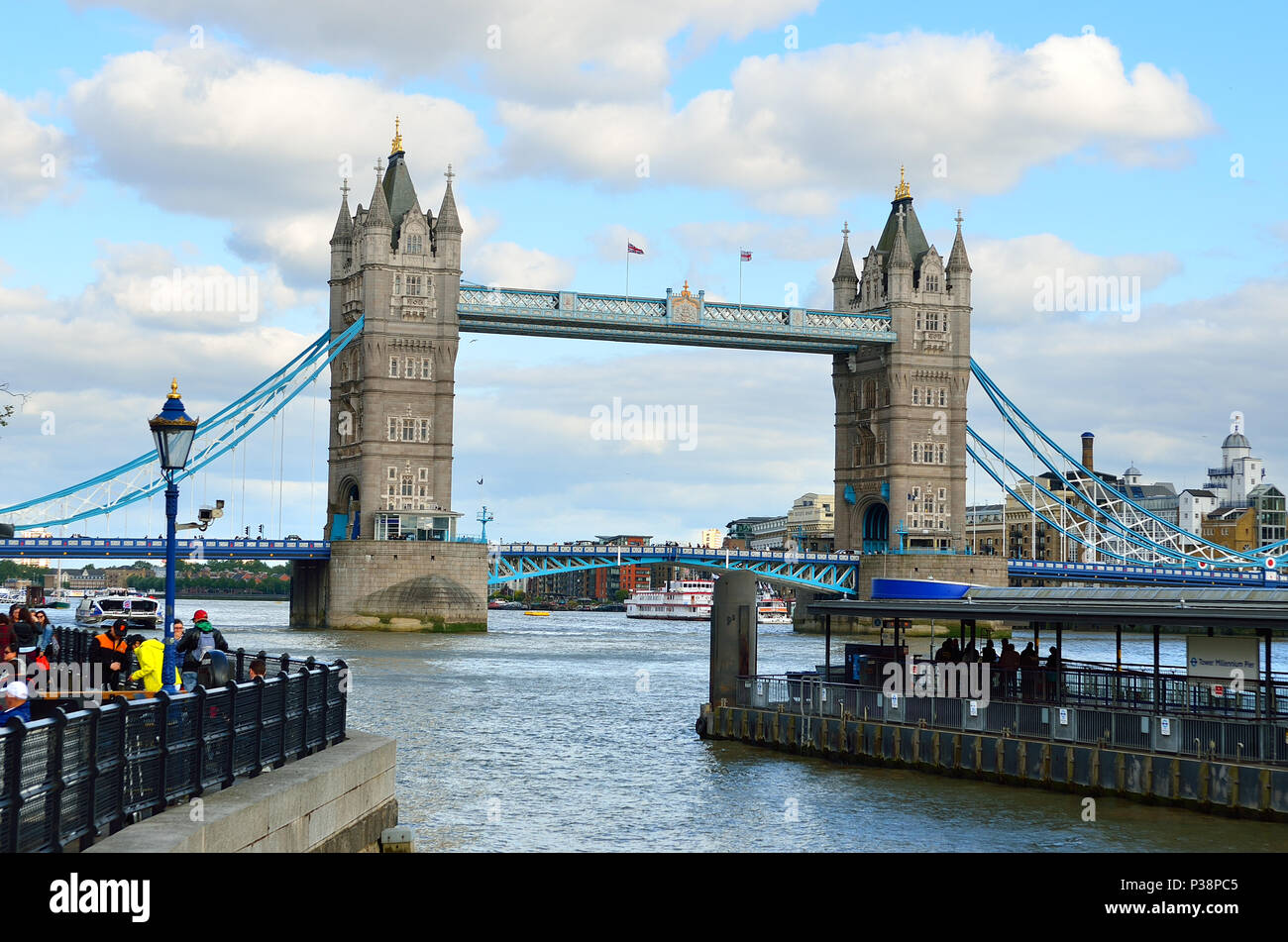 Paysage avec toits de Londres Big Ben, Palais de Westminster, London Eye, Westminster Bridge, Tamise, Londres, Angleterre, Royaume-Uni. Banque D'Images