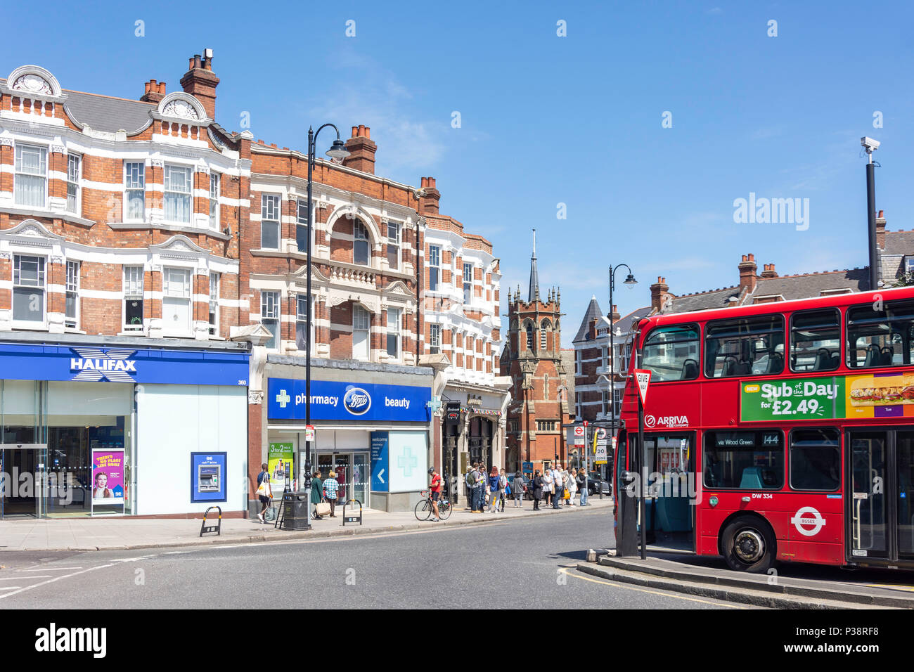 Muswell Hill Broadway, Muswell Hill, London Borough of Haringey, Greater London, Angleterre, Royaume-Uni Banque D'Images