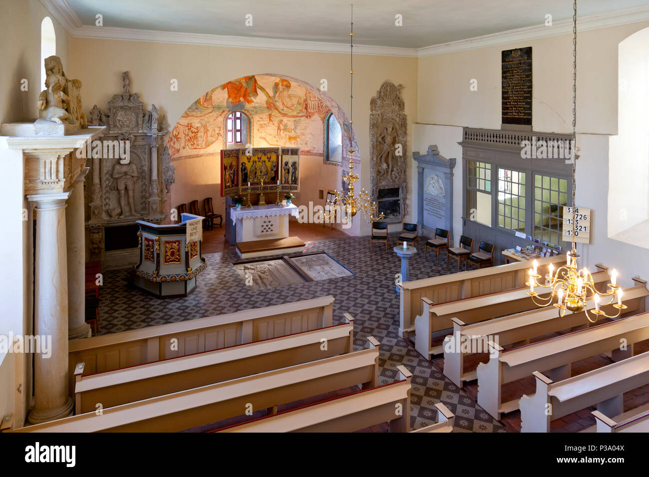 Ruehstaedt, Allemagne, vue de l'intérieur de l'église du village Protestant Banque D'Images