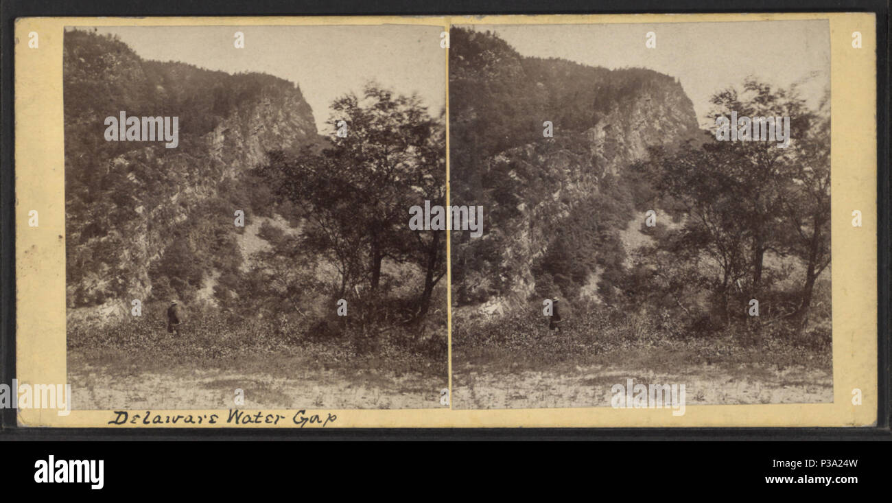 . Échelle d'Indiens de Bluff, le lit de la rivière. Titre alternatif : Paysage dans la région de la Delaware Water Gap, en Pennsylvanie. Référence : [1861 ?-1868 ?]. Article publié le 6-14-2006 numérique ; mis à jour le 6-25-2010. 153 Échelle d'Indiens de Bluff, le lit de la rivière, par Moran &AMP ; Histoire Banque D'Images