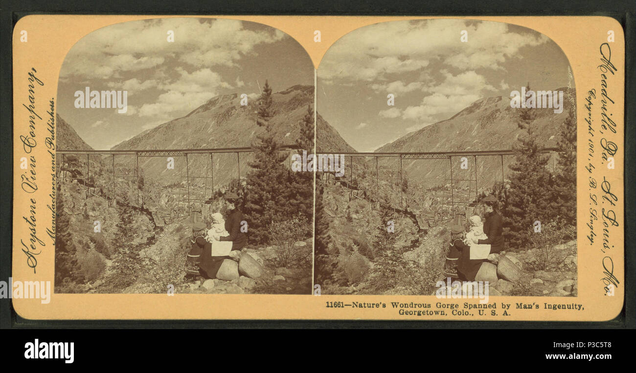 . Nature's wondrous gorge enjambée par l'ingéniosité de l'homme, Georgetown, Colorado, U.S.A. Publié : c1901. Référence : c1901. Mentions légales Source : 1865 ?-1905 ?. 10-24-2005 point numérique publié ; mis à jour le 2-12-2009. 205 gorge merveilleuse de la nature par l'ingéniosité de l'homme, Georgetown, Colorado, Etats-Unis, de Robert N. Dennis collection de vues stéréoscopiques 2 Banque D'Images