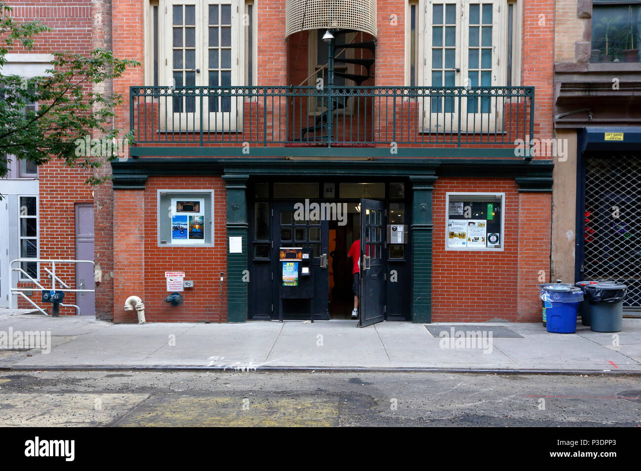 Duo Théâtre, 62 E. 4e st, New York, NY devanture extérieure d'un théâtre dans le quatrième bloc des Arts dans le quartier de l'East Village de Manhattan. Banque D'Images