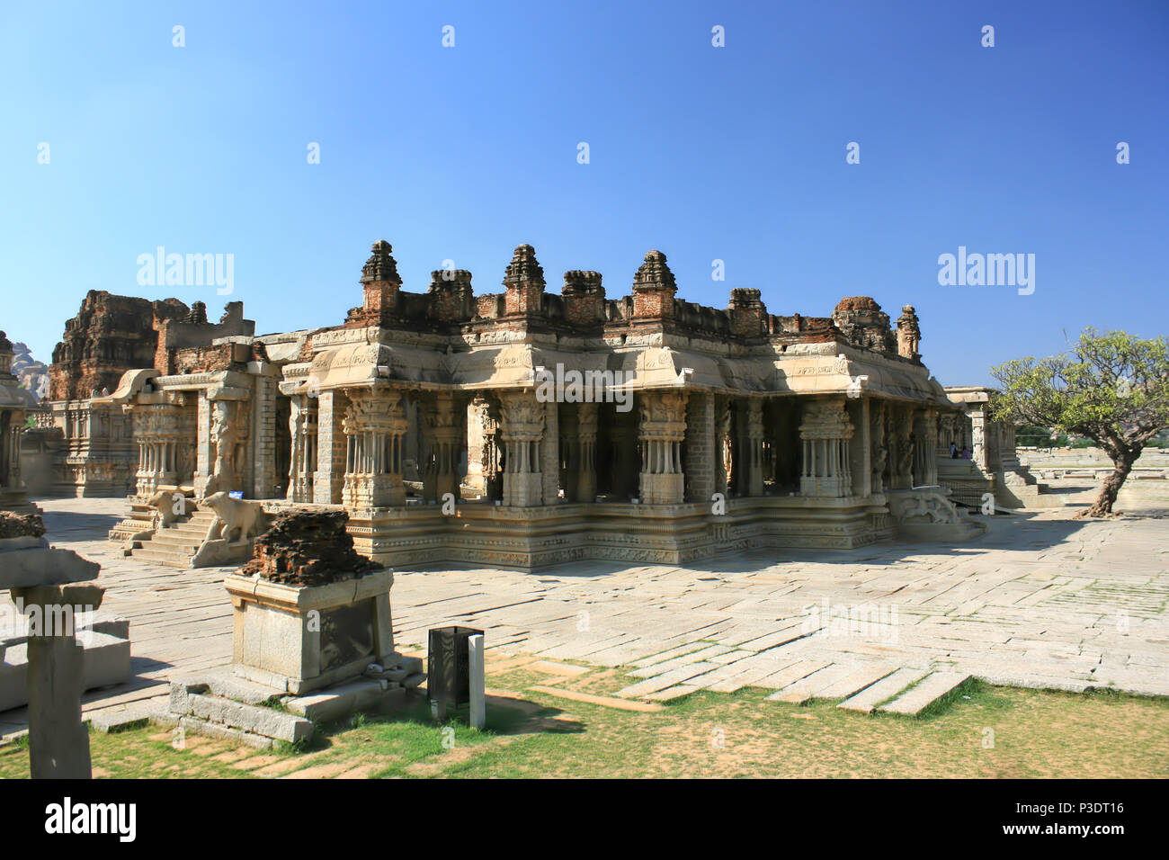 Le Vijaya Vittala temple hindou de Hampi, site du patrimoine mondial de l'UNESCO, Karnataka, Inde. Banque D'Images