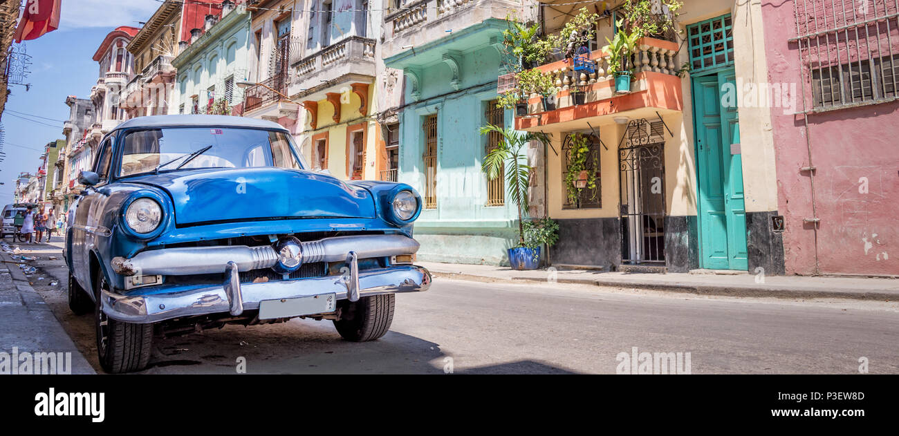 Vintage Classic voiture américaine à La Havane, Cuba Banque D'Images