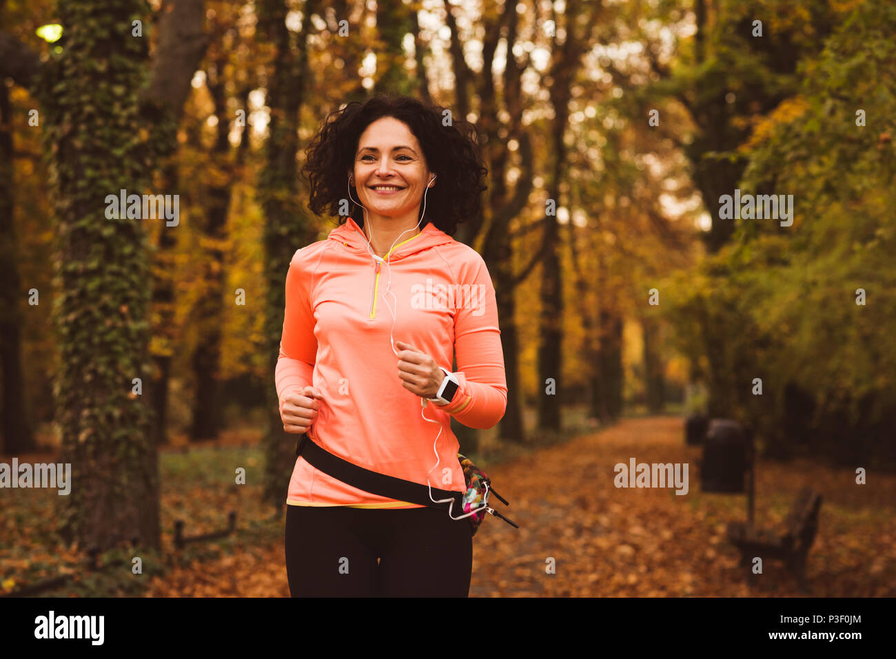 Woman jogging Banque D'Images